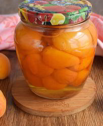 Абрикосы в собственном соку на зиму