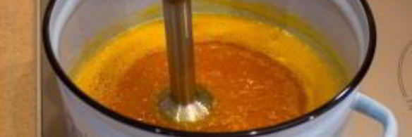 абрикосовый джем с миндальными лепестками