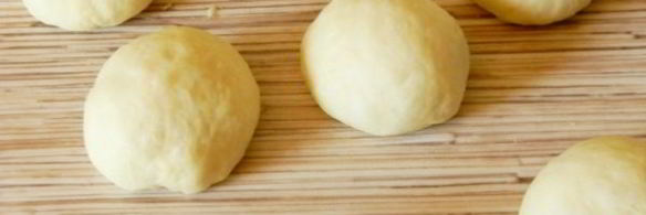 булочки с джемом и штрейзелем