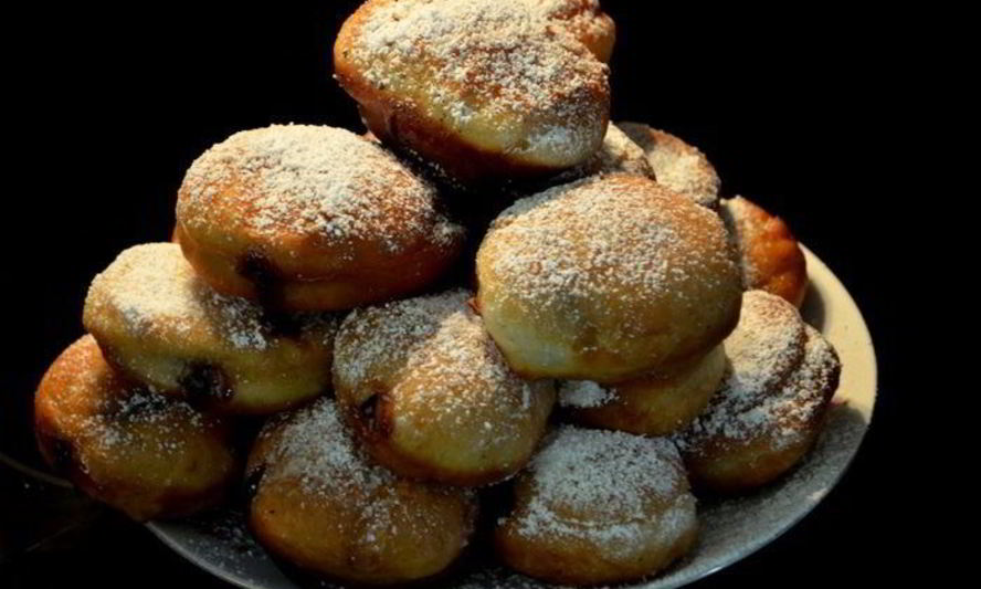 Рецепт донатов с малиновым джемом