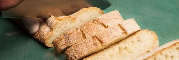 кростини с джемом и горгонзоллой