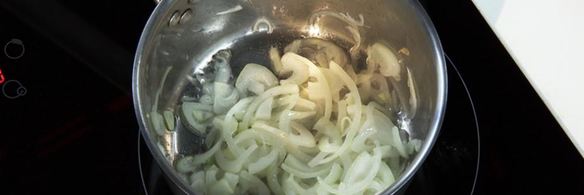 сельдь конфи с пармантье и свекольным джемом