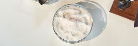 сельдь конфи с пармантье и свекольным джемом