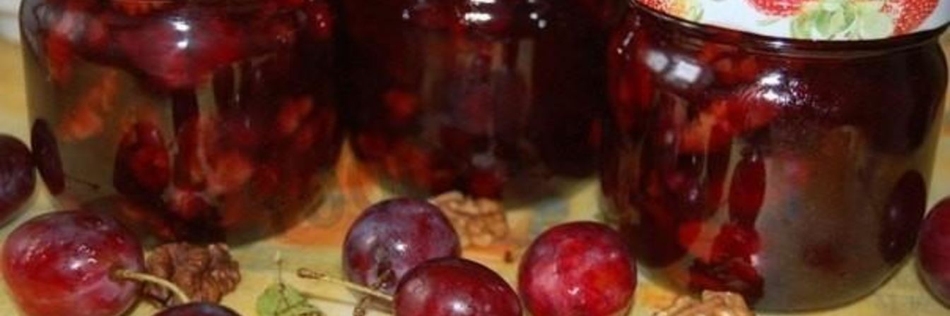 Сливовый джем с орехами