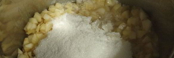 яблочный джем с карамелью