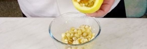 запеченные яблоки с бананом и абрикосовым джемом