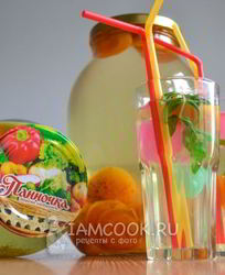 Компот из абрикосов с лимоном на зиму