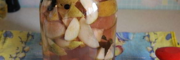 компот из груш с черноплодной рябиной и малабарской корицей на зиму