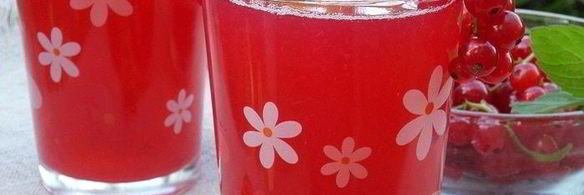 компот из персиков и красной смородины