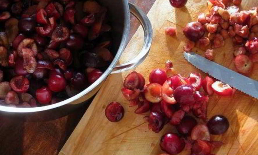 Рецепт компота из слив