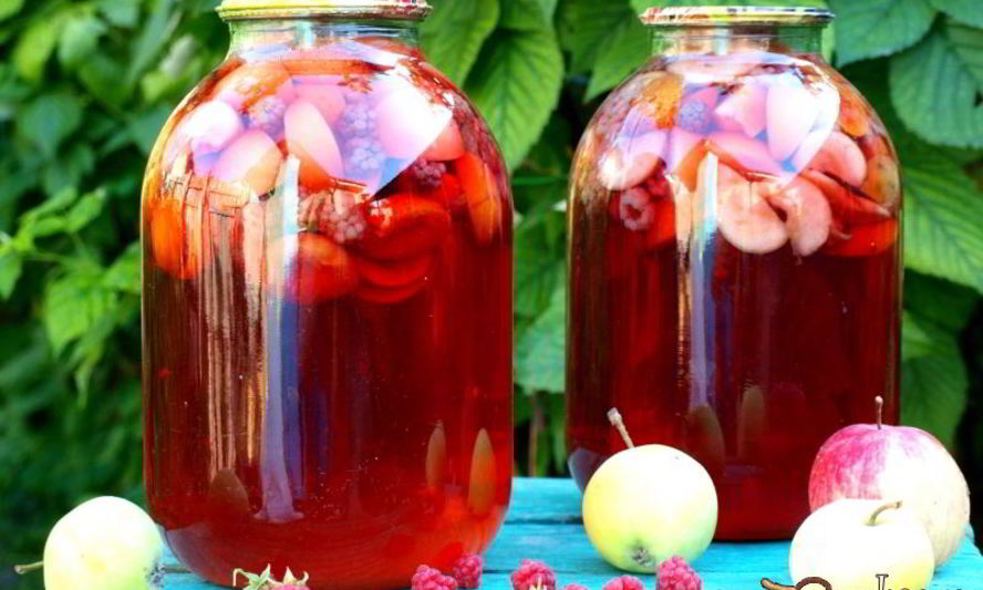 Рецепт компота из яблок, абрикос и ежевики