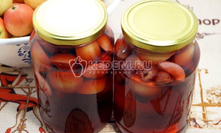 Рецепт компота из яблок и черной смородины