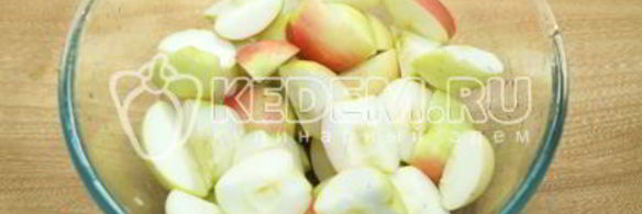 компот из яблок и черной смородины