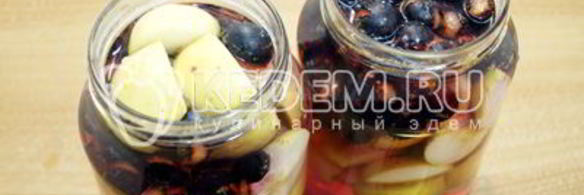 компот из яблок и черной смородины