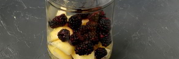 компот из яблок и ежевики на зиму