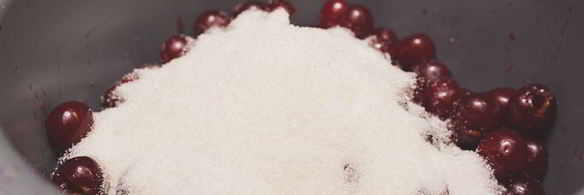 миндальный крем с вишневым компотом