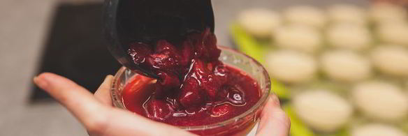 миндальный крем с вишневым компотом