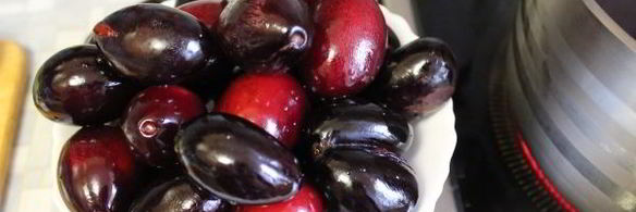 сливовый компот с косточками на зиму