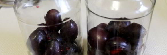 сливовый компот с косточками на зиму