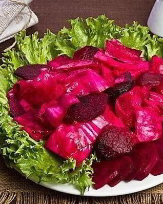 Квашеная капуста со свеклой