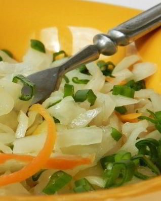 Капуста маринованная быстрая с чесноком