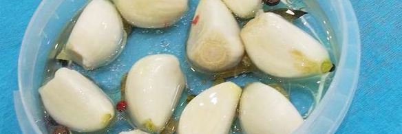 маринованный чеснок