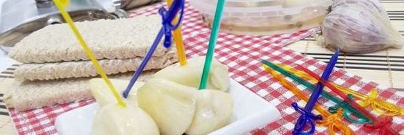 маринованный чеснок