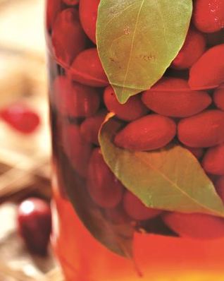 Маринованный кизил