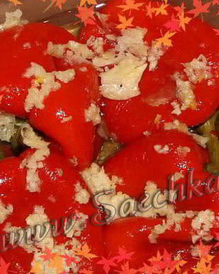 Маринованный красный сладкий перец