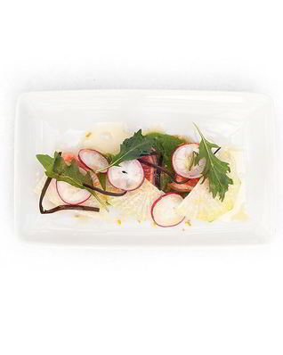 Маринованный лосось с морской капустой и мисо