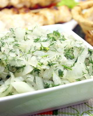 Маринованный лук к шашлыку