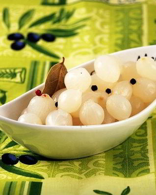 Маринованный в уксусе лук на зиму