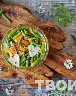 Маринованные чесночные стрелки