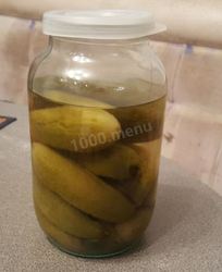 Маринованные огурцы ароматные