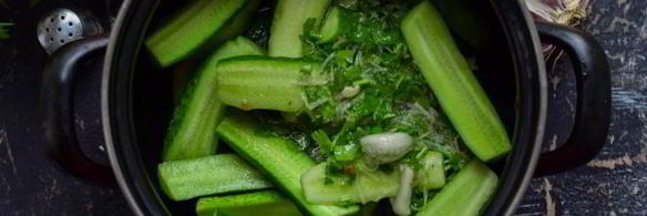 маринованные огурцы с горчицей и маслом