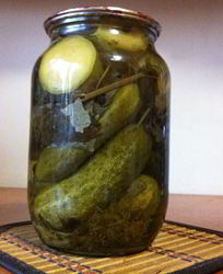 Маринованные огурцы с кабачками