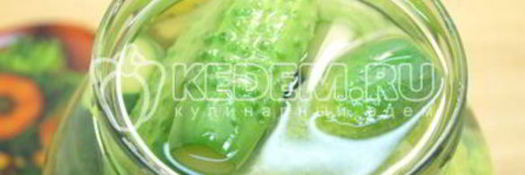 маринованные огурцы с лимонной кислотой