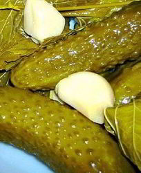Маринованные огурцы с уксусом
