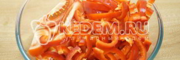 маринованные помидоры половинками с болгарским перцем