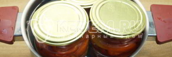 маринованные помидоры половинками с болгарским перцем