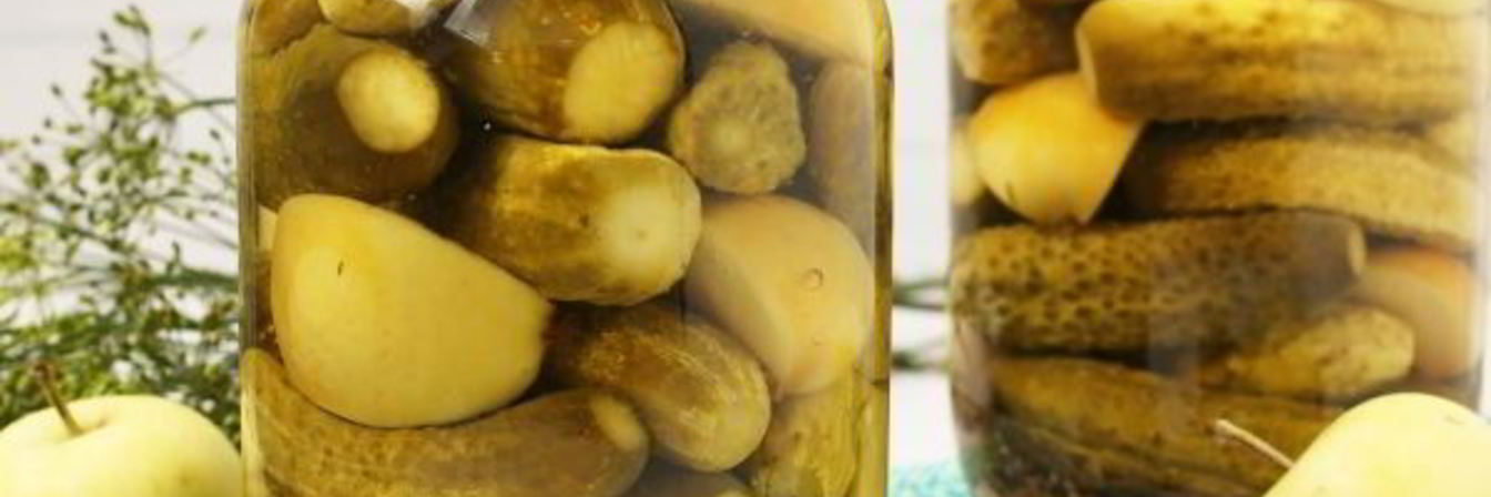 Огурцы, маринованные с яблоками без стерилизации