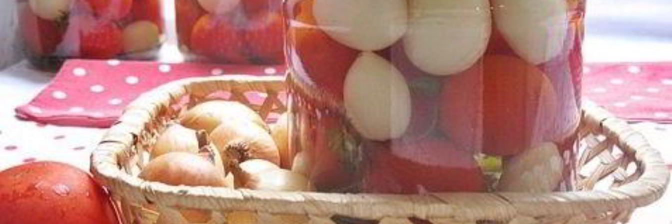 Помидоры маринованные с луком