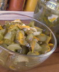 Огурчики с морковью на зиму