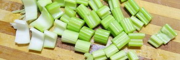 помидоры, квашенные с чесноком и зеленью