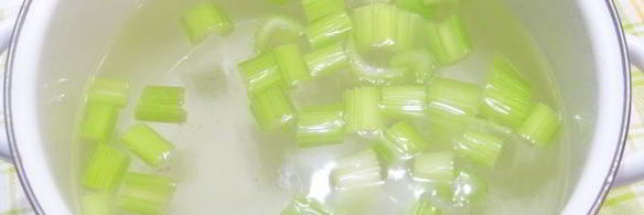 помидоры, квашенные с чесноком и зеленью