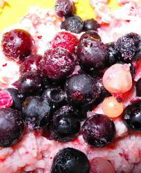 Приправа из хрена с клюквой и фейхоа