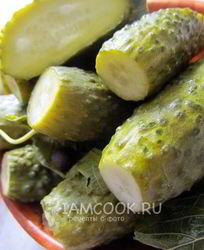 Хрустящие малосольные огурцы