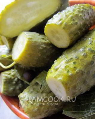 Хрустящие малосольные огурцы