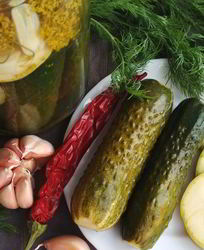 Малосольные огурчики и кабачки