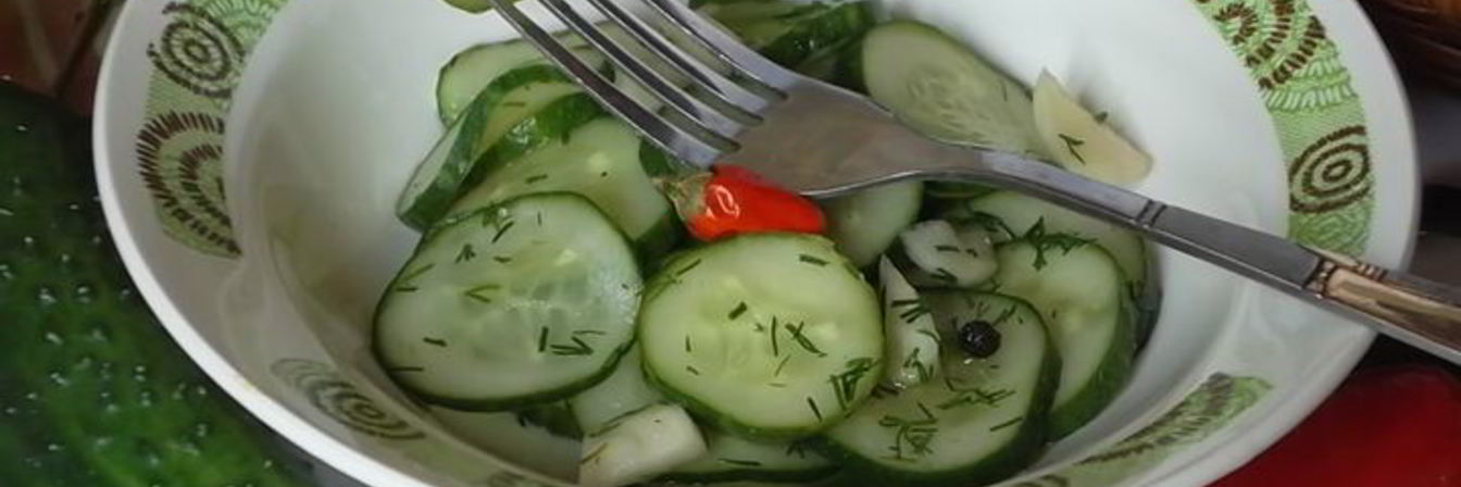 Малосольные огурцы к обеду